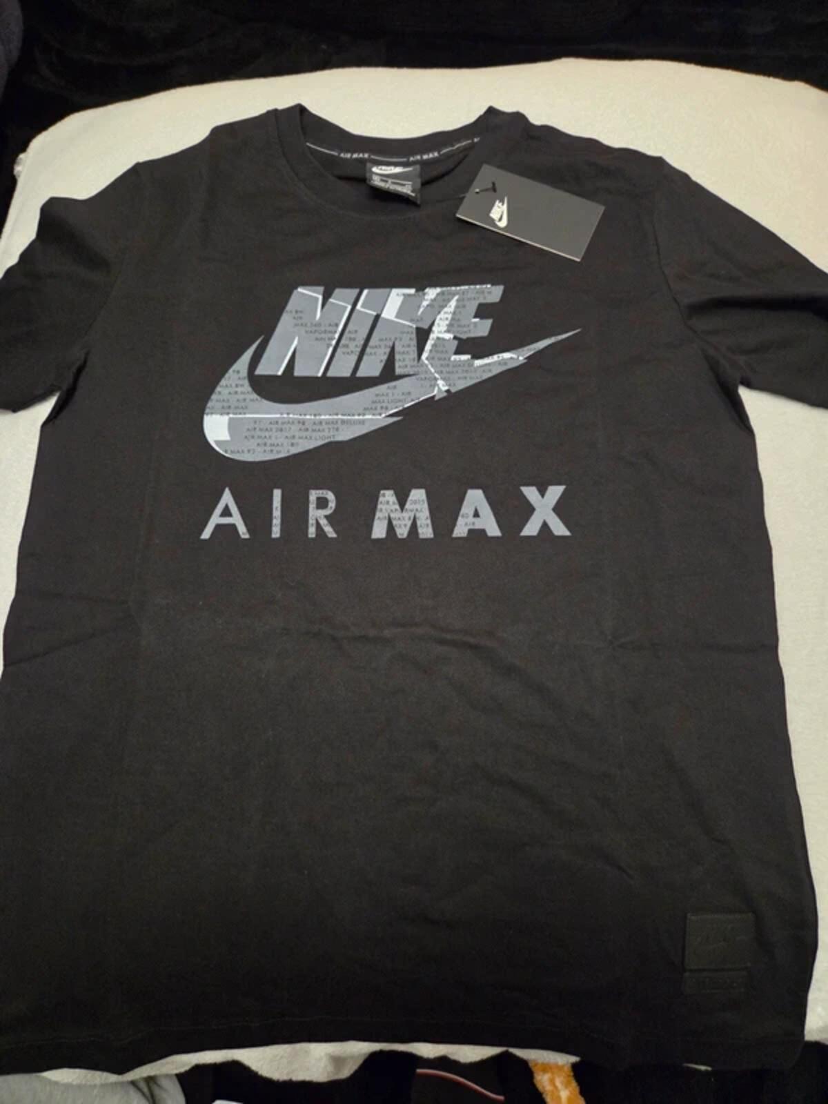 Nike Air Max Black T-Shirt with Logo Print